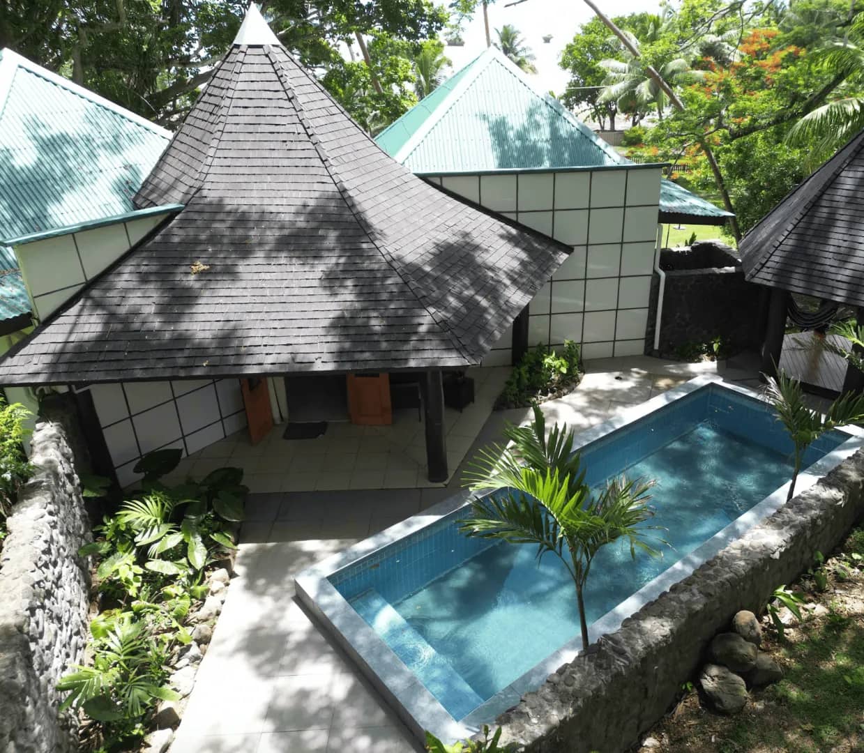 2 Bedroom Oceaniew Pool Bure - image