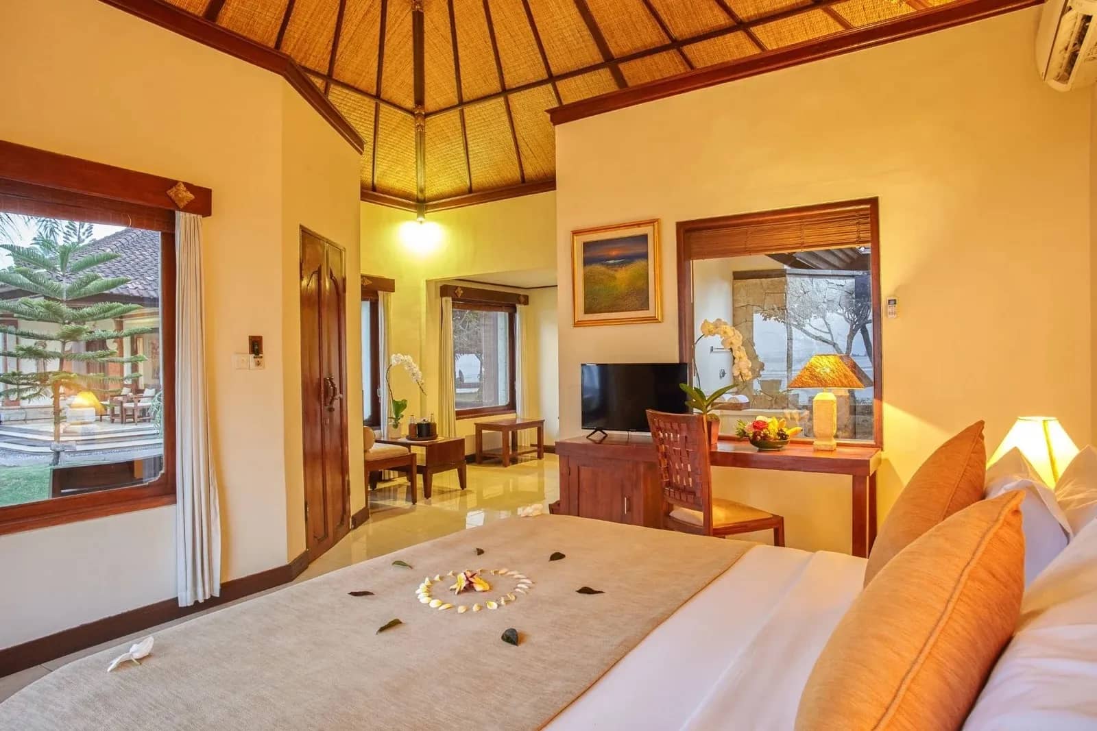 Deluxe Sea View - image