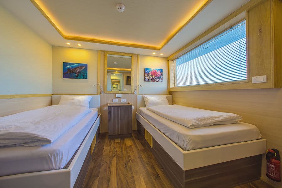 Twin Sea View Upper Deck - image