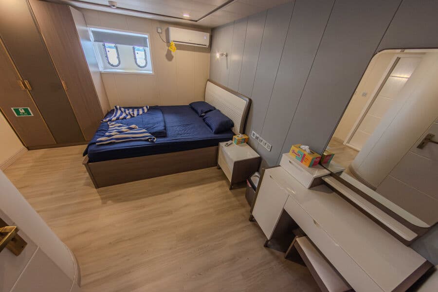 Double Lower Deck - image