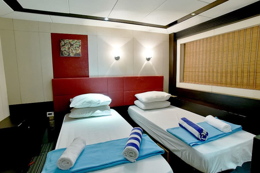 Superior Lower Deck - image