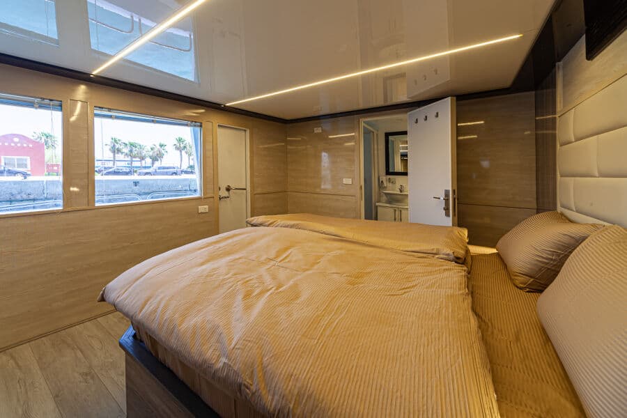 Double Sea View UD Upper Deck - image