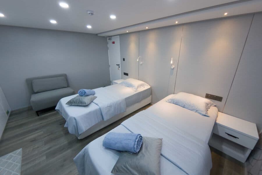 Standard Superior Lower Deck - image