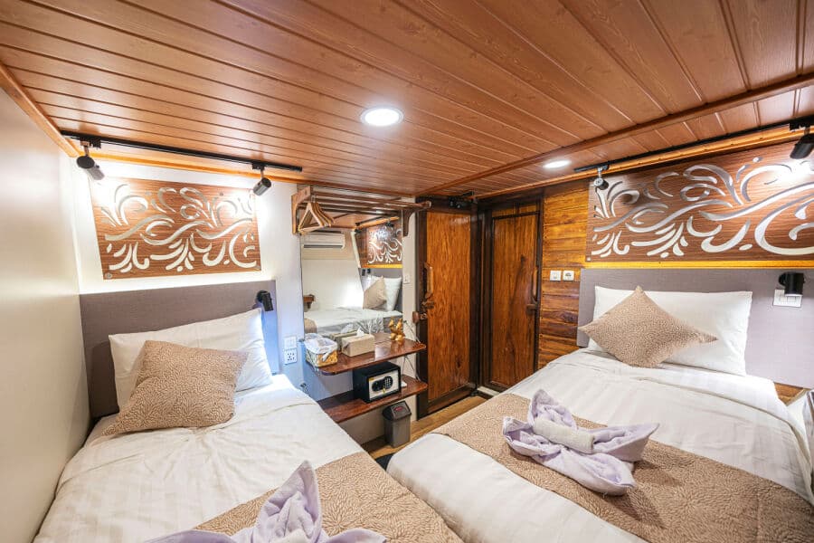 Twin bed (fix) Lower Deck - image
