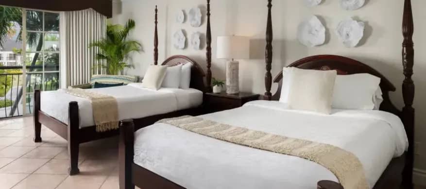 Premium Walkout Room - image Premium Walkout Room - image