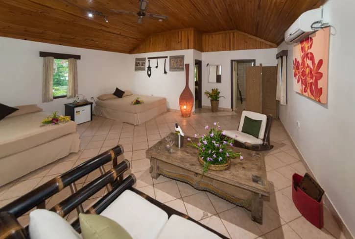 Superior Deluxe Ocean-Front Bure - image Superior Deluxe Ocean-Front Bure - image