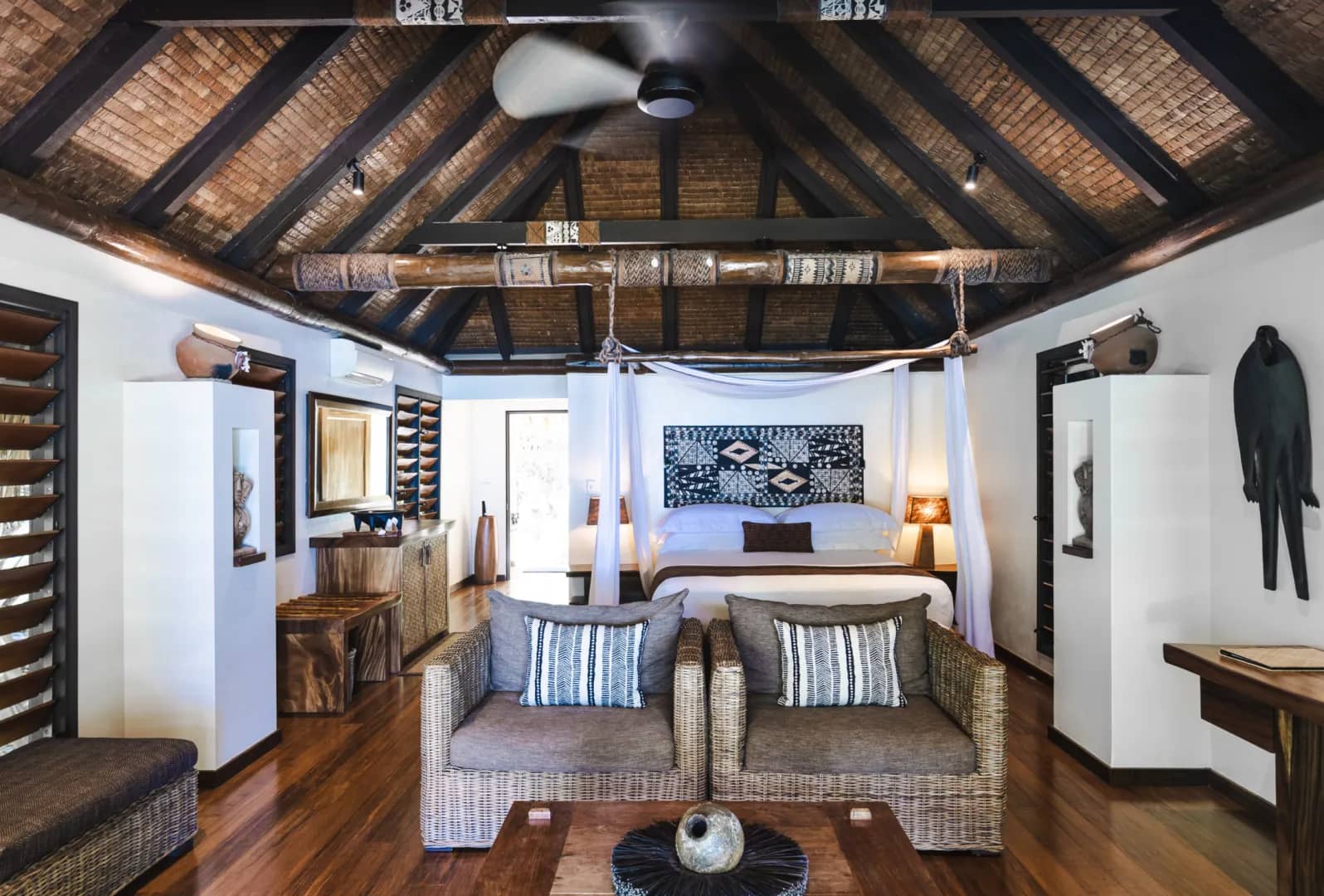 Beachfront Pool Bure - image Beachfront Pool Bure - image