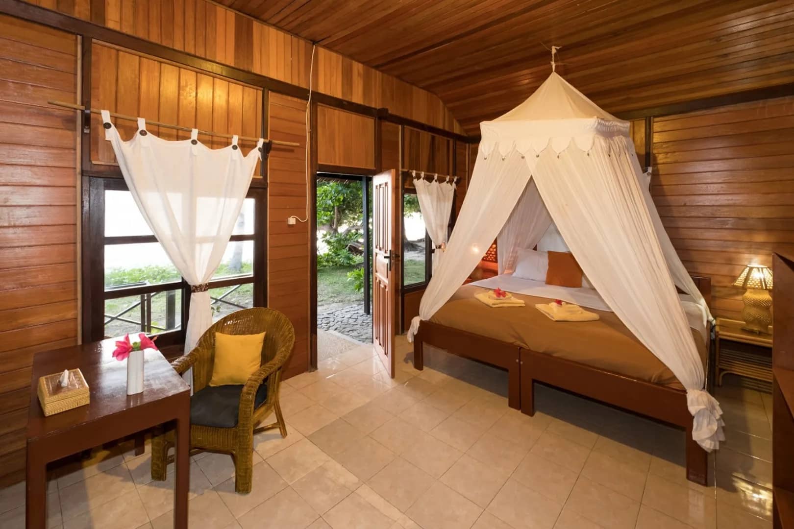 Ocean Front Cottage - image Ocean Front Cottage - image