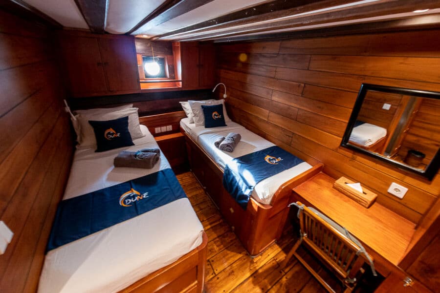 Standard Lower Deck - image Standard Lower Deck - image